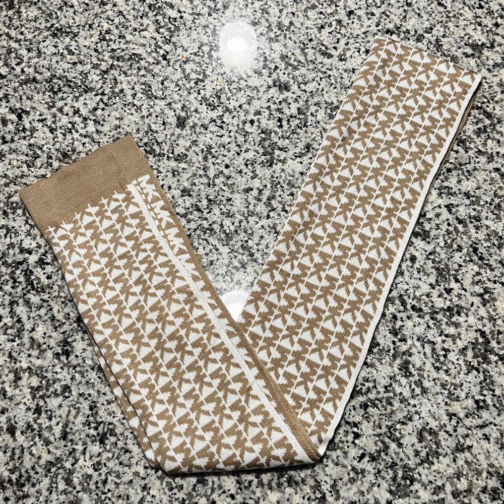 michael kors beige and white scarf